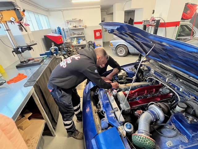 KOSTDAM GARAGE - Service